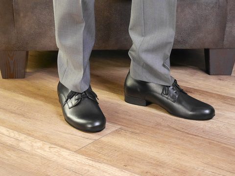 Meeste tantsukingad - musta värvi nahk, laiale jalale, konts 2 cm