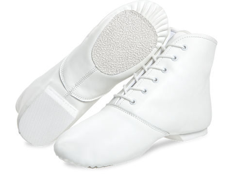 Garda saapad on poolitatud tallaga ja valmistatud nappa-nahast