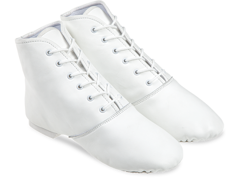 Garda saapad on poolitatud tallaga ja valmistatud nappa-nahast