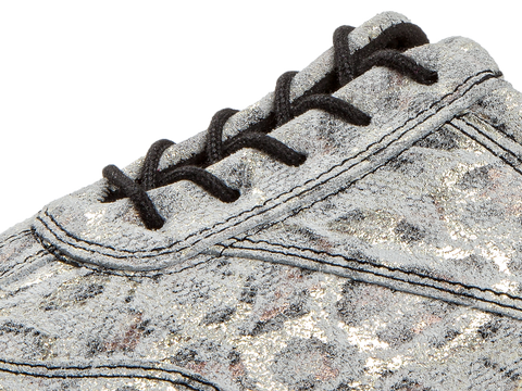 Naiste Tantsutoss – Lumileopardi Kuldne Muster