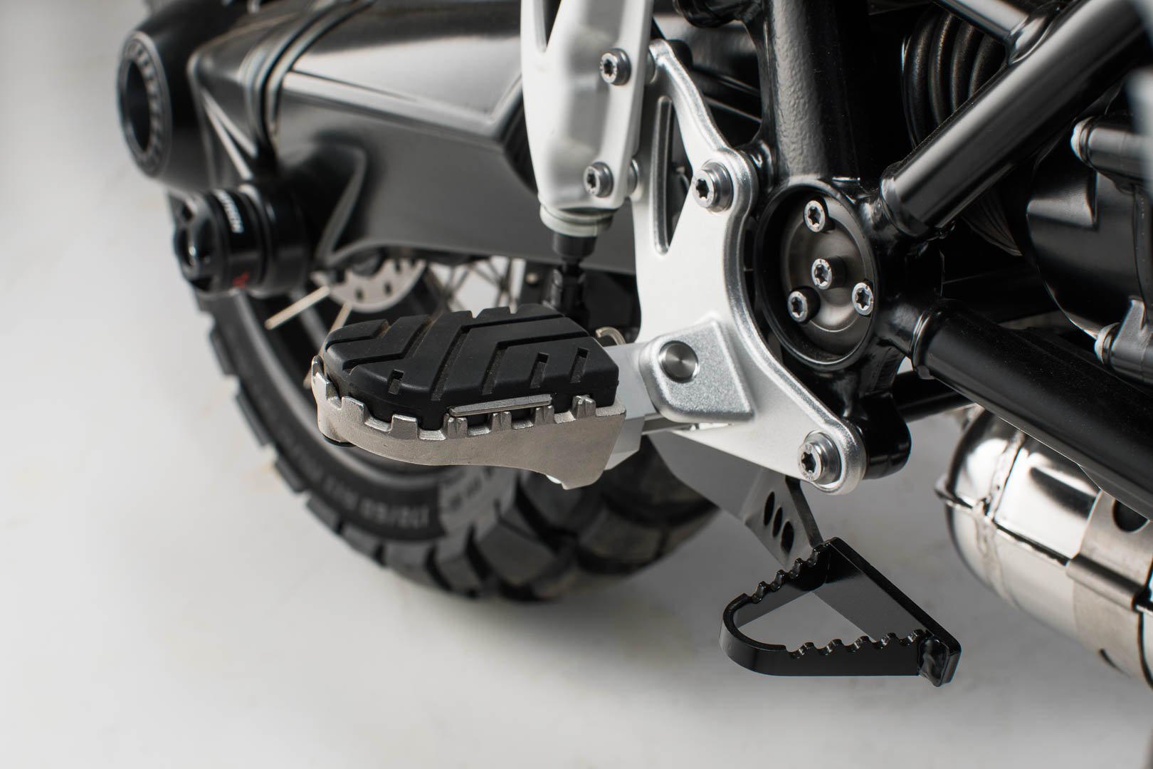 SW-Motech ION footrest kit BMW R nineT Scrambler (16-), R nineT GS (16-)