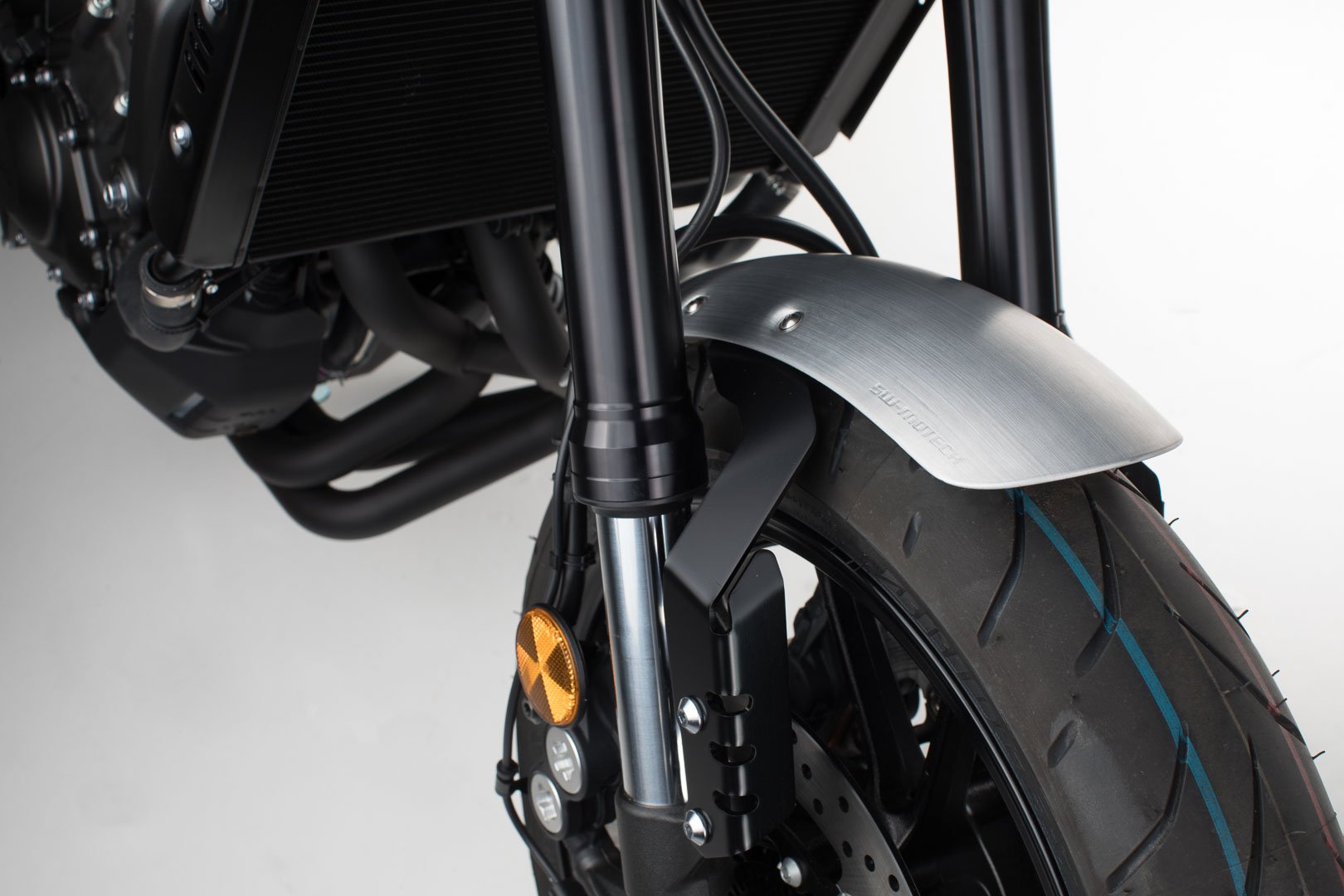 SW-Motech fender kit (silver) Yamaha XSR900 (15-), MT-09/ Tracer (13-)