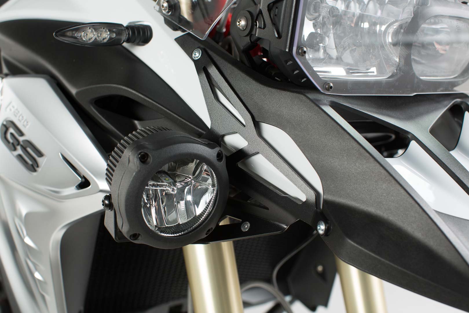 SW-Motech tulede kinnitused (must) BMW F 800 GS (12-)