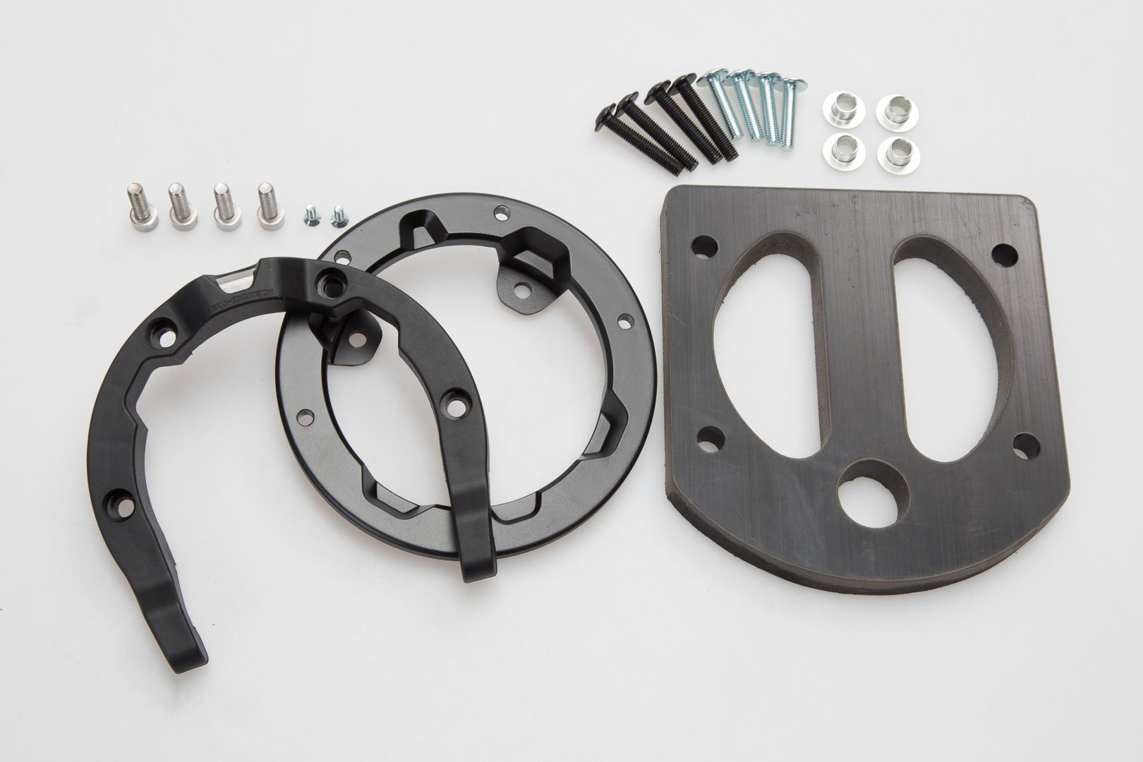 SW-Motech paagirõngas (must) Kawasaki Z650, N650 (16-)