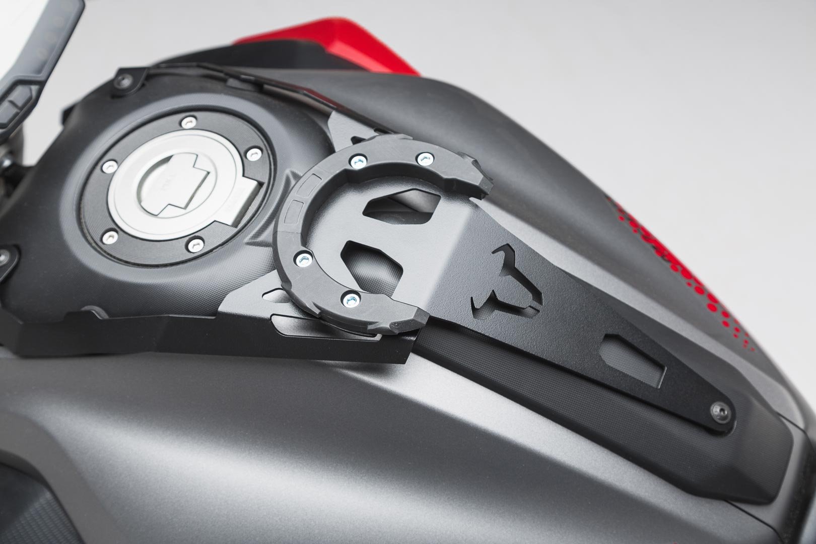 SW-Motech  EVO paagirõngas (must) Yamaha MT-07 (14-17) / Moto Cage (15-)