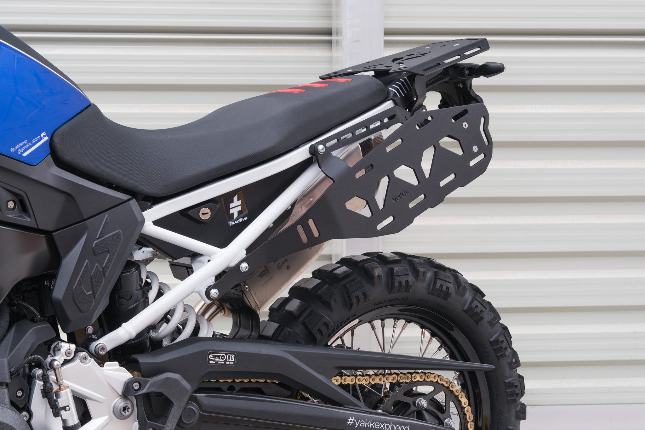 Yakk EXP sivulaukkuteline (pehmeille laukuille) BMW F 900 GS (24-25) (musta)