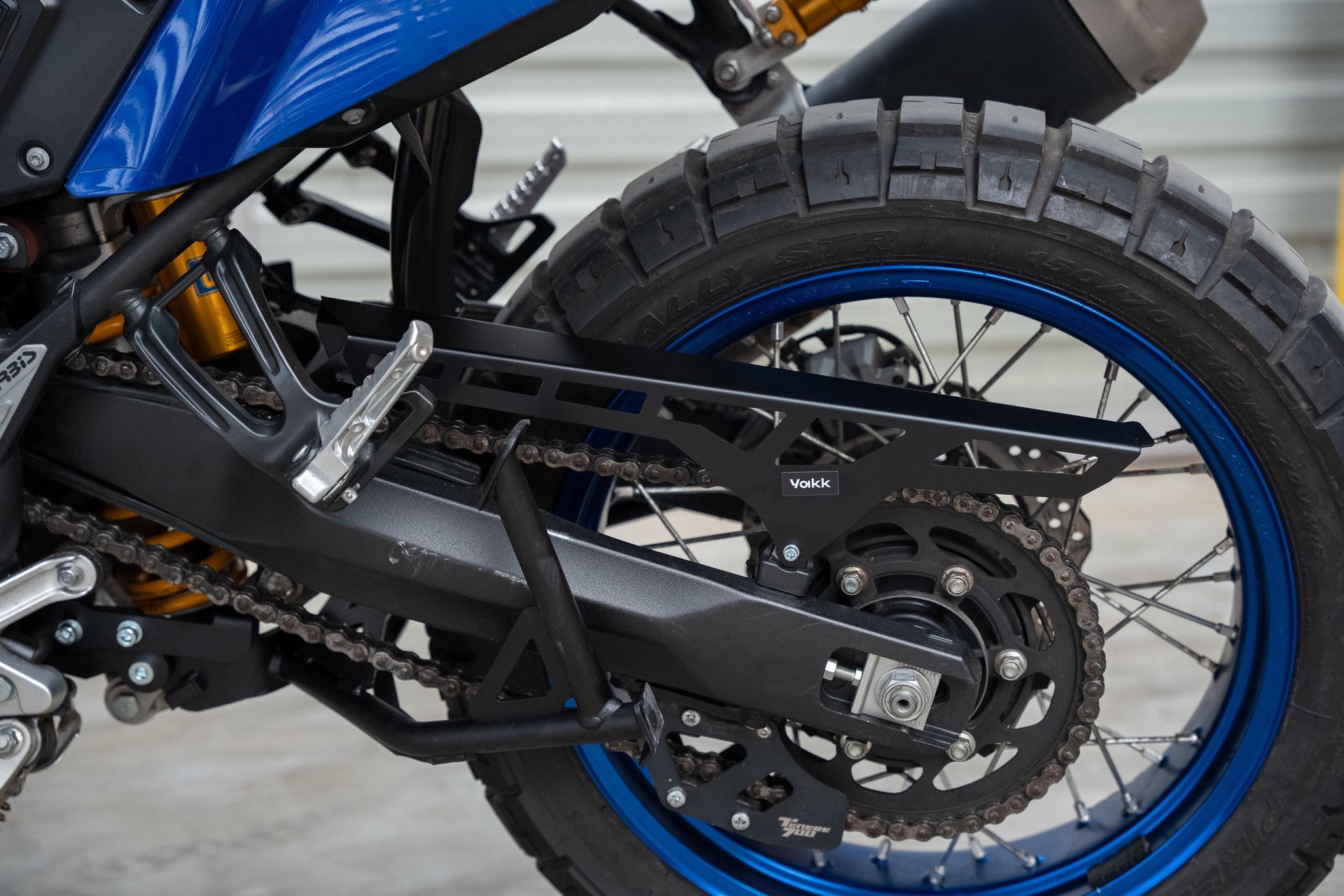 Yakk EXP Chain Guard (black) Yamaha T7 Tenere 700 (19-25)