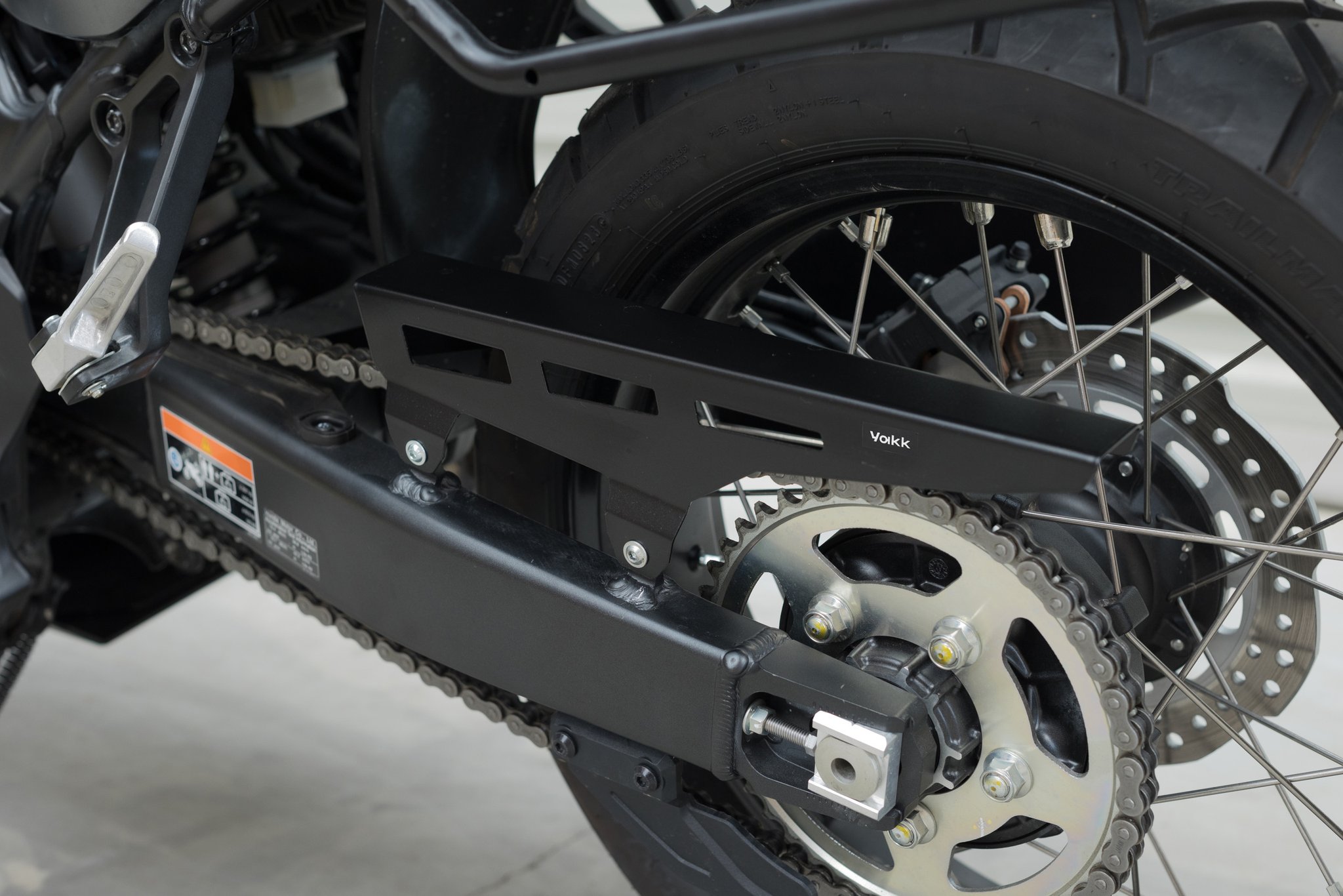 Yakk EXP Chain Guard (black) Honda XL 750 Transalp (23-25)
