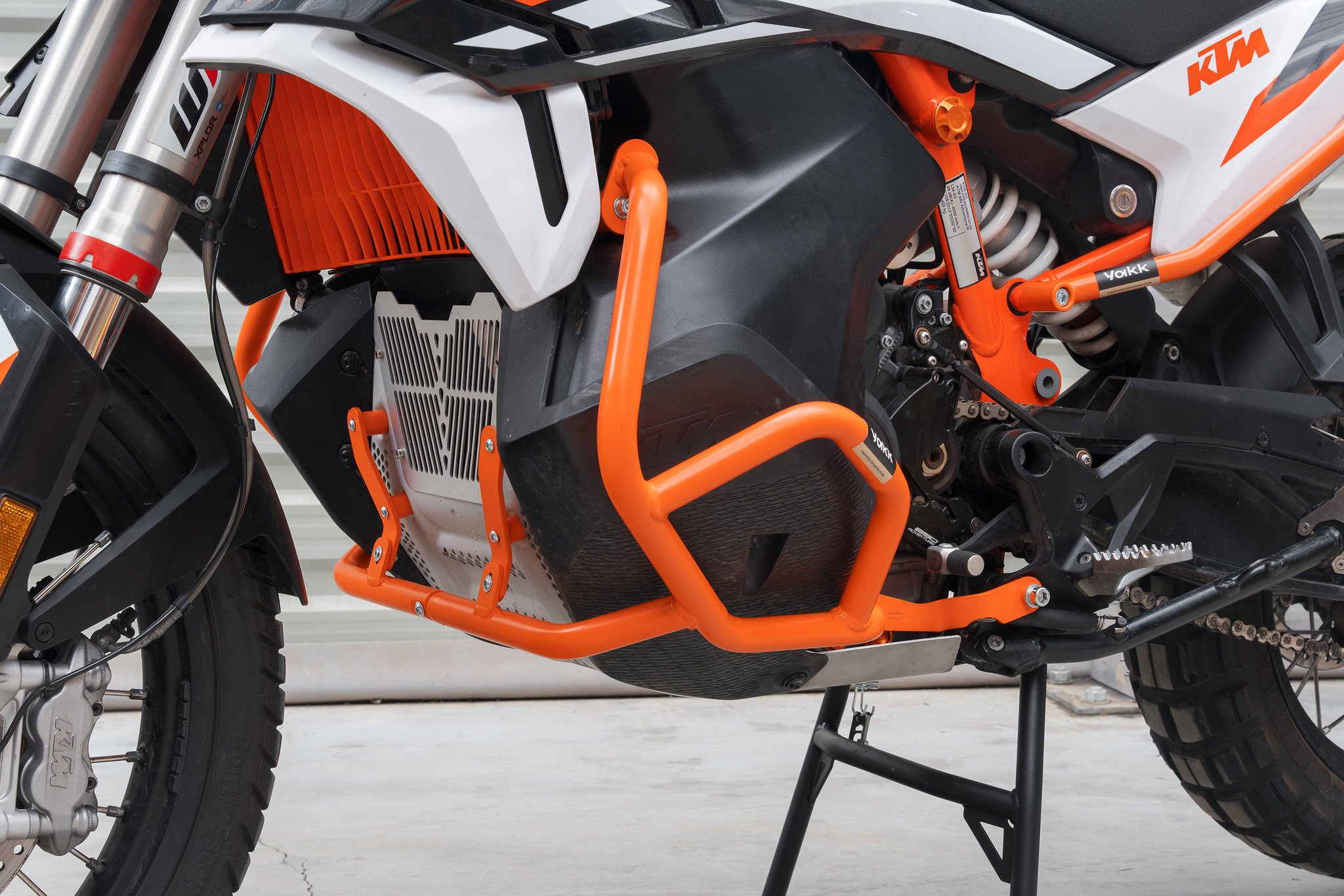 Yakk EXP kukkumisraud (oranž) KTM 790 Adventure (19-22), KTM 890 Adventure (21-22)