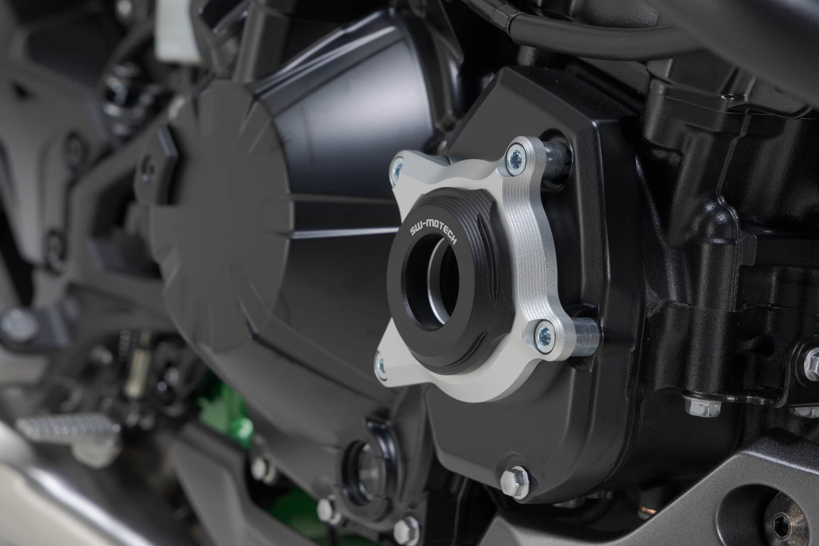 SW-Motech engine case protector (black/silver) Kawasaki Z900 models (16-)