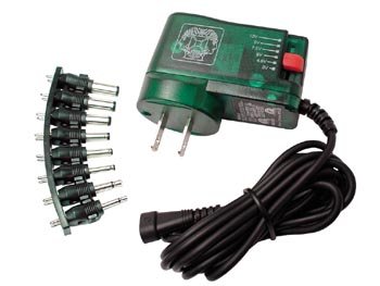 Universal laturi 10W (3-12V) + 8 tips