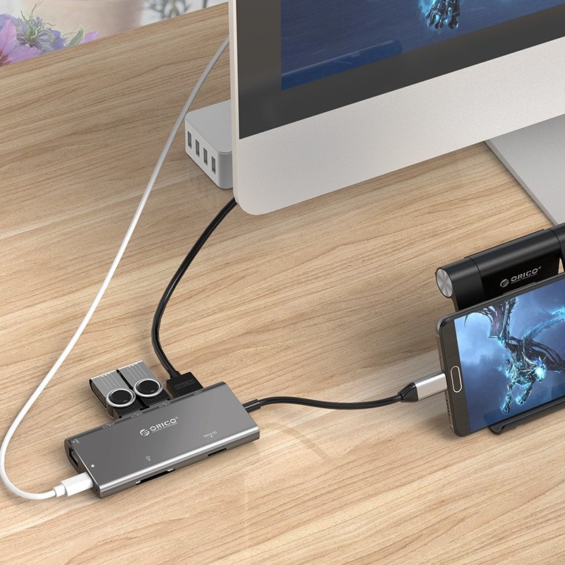 ORICO alumiiniumist Type-C to HDMI / Type-C laadimine / USB3.0 x3 dokk (CLH-W2)