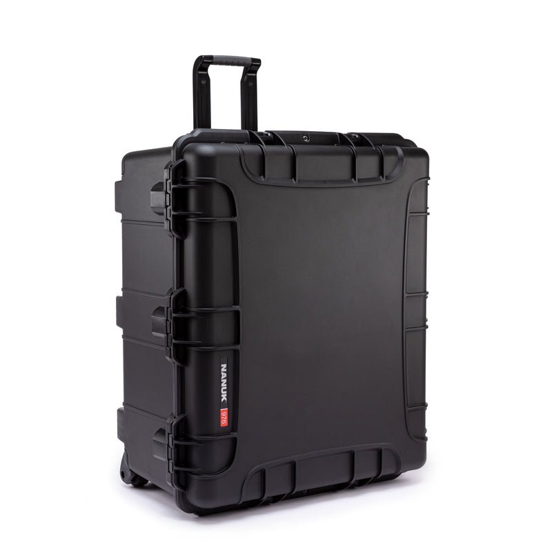 Nanuk 976 must ratastega turvakohver 208L